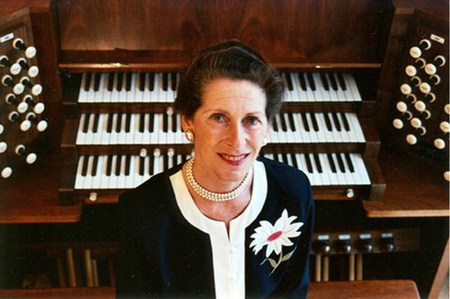 Jenifer Bate, orgle